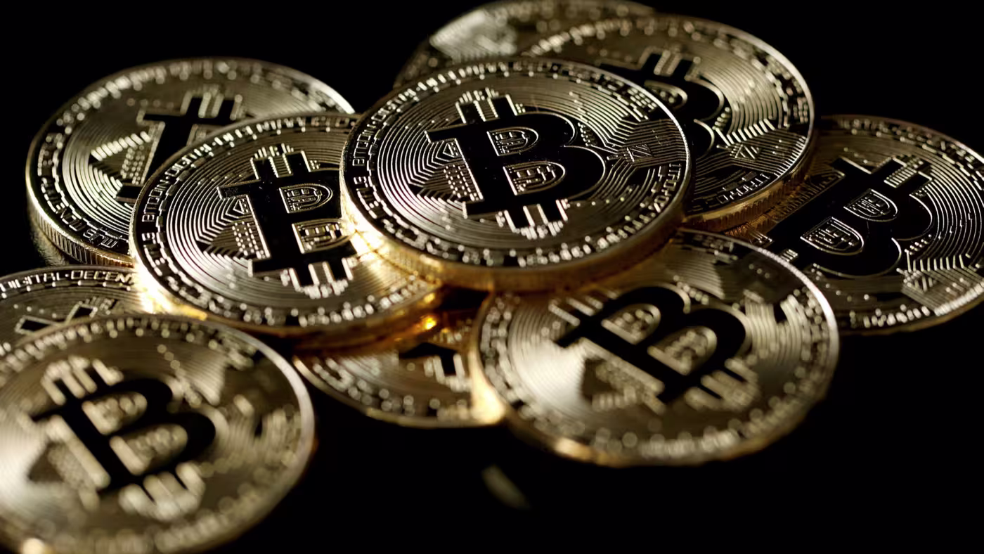 Who Really Controls Bitcoin’s Hidden Supply? Inside the Top 5 Shadow Holders