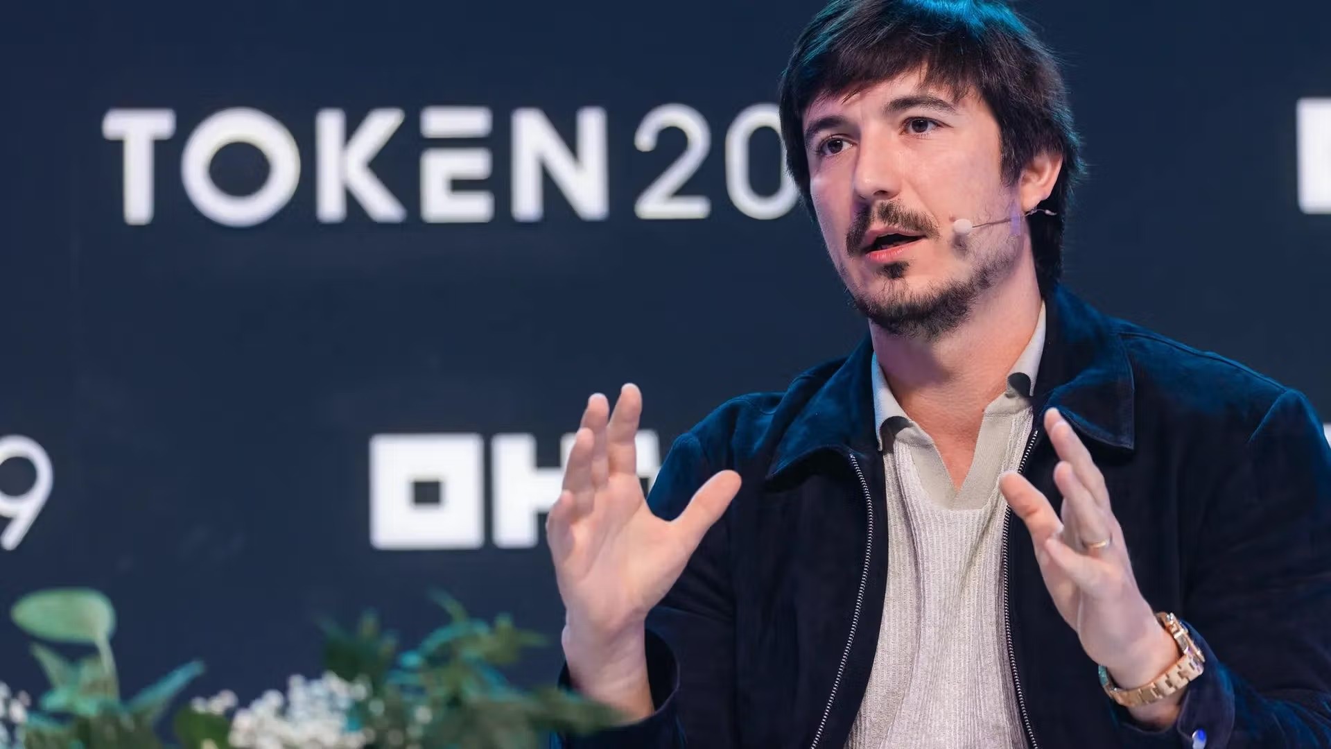 Web3: Robinhood's crypto trading revenue declined by 38%, and its stock price fell by 4%.