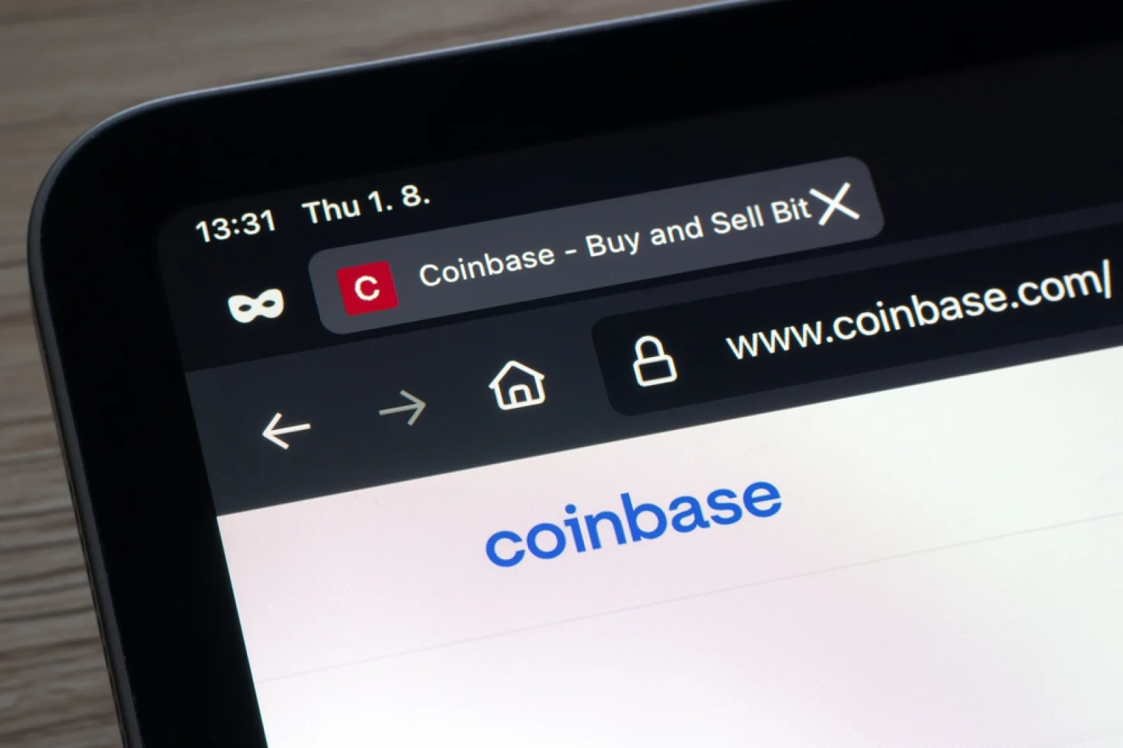 web3: Coinbase's quarterly revenue missed expectations, putting renewed pressure on its stock price.