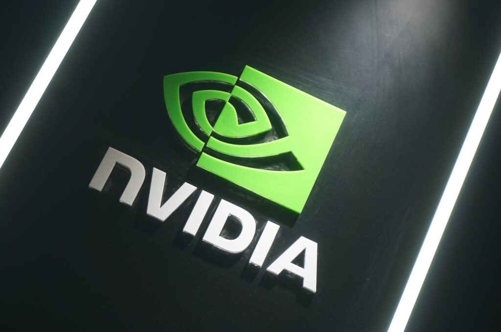 NVIDIA's performance exceeded expectations, and its stock price once rose by nearly 9%