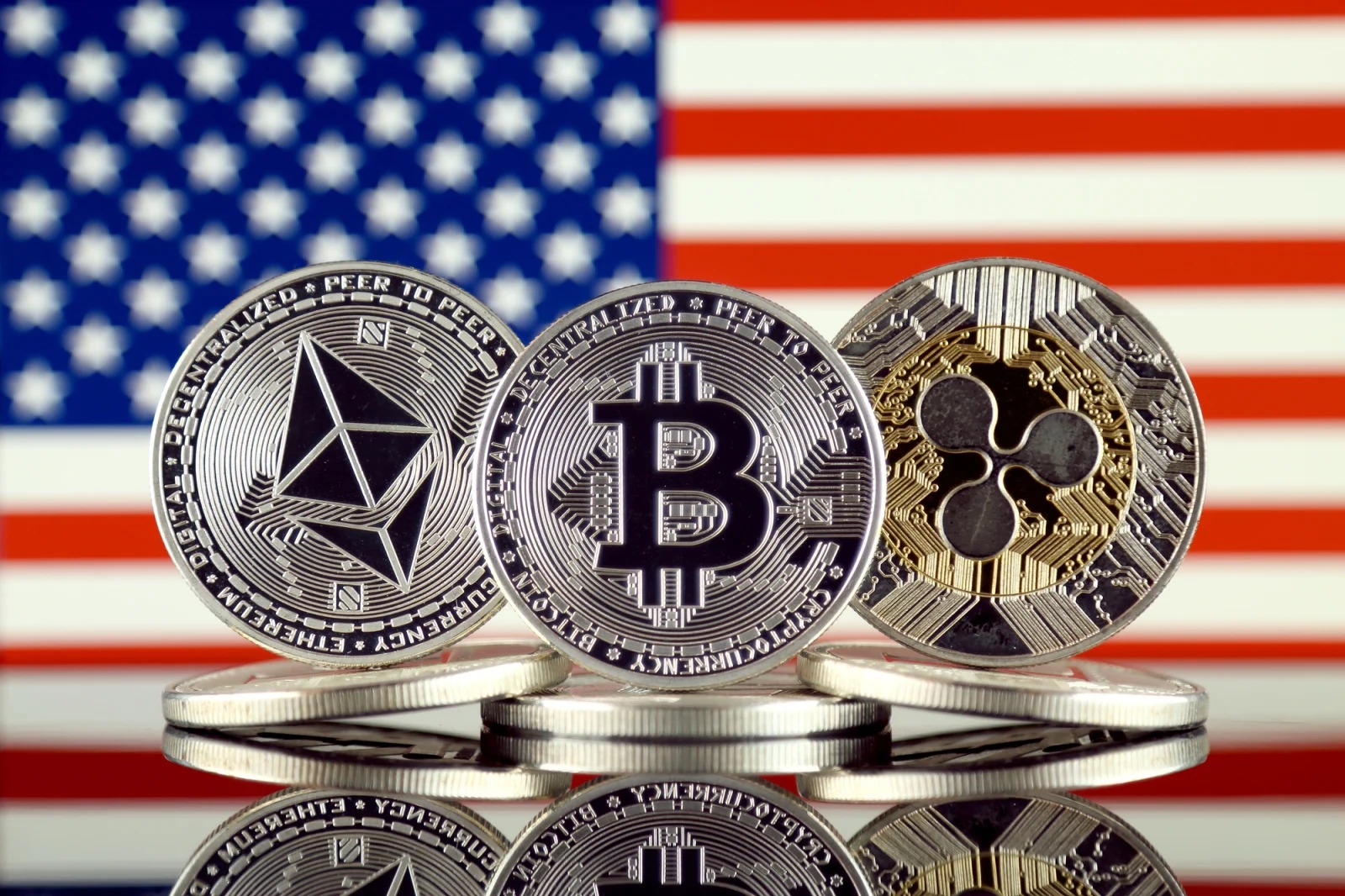 比特币、以太坊和XRP在美国通胀黏性背景下引发2633%爆仓失衡