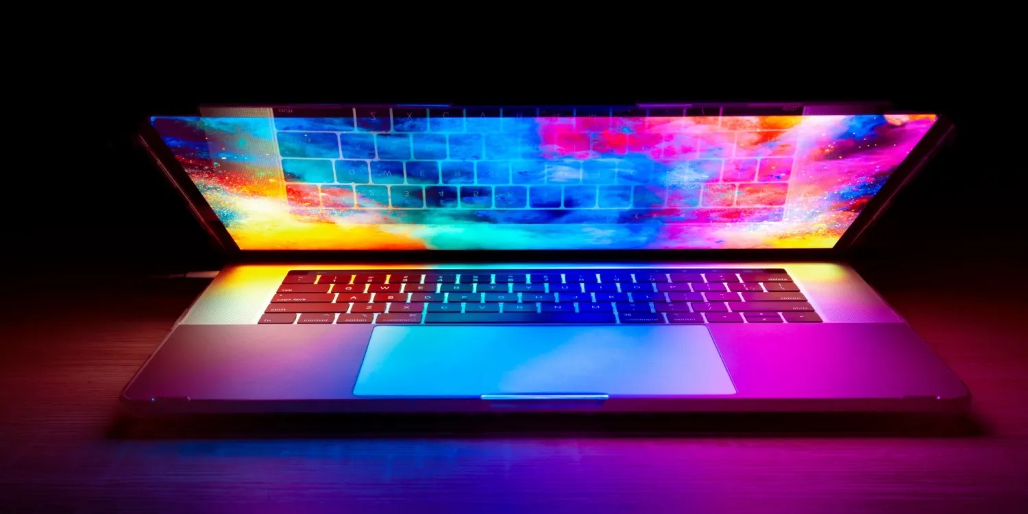 古尔曼:配备 OLED 触控屏的全新苹果 MacBook Pro 将大幅减重