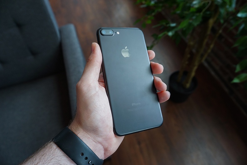 苹果iPhone Duo加单30%，iPhone 18 Pro系列总订单量未变