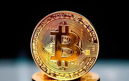 比特币ETF 30天净流出63.5亿，是机构出逃还是回调前奏？